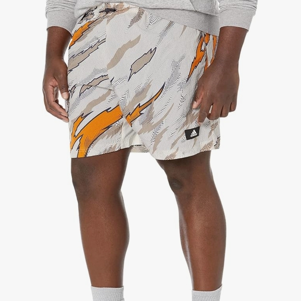 Adidas Tiger Camo Shorts‎ Size Medium